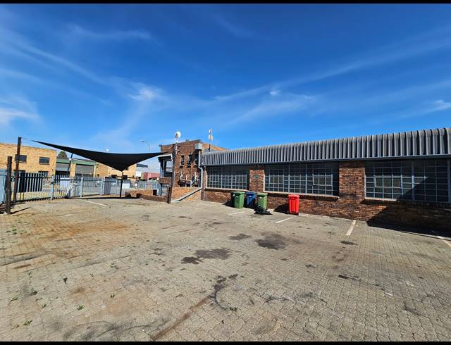 837M² WAREHOUSE FOR SALE IN TUNNEY